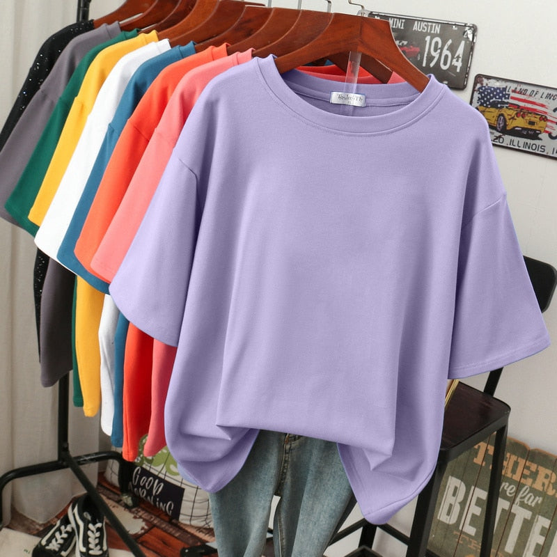 Light purple T-shirt with short sleeves and a plain front.