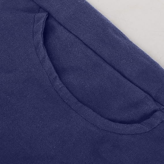 Close-up of the dark blue pocket opening.