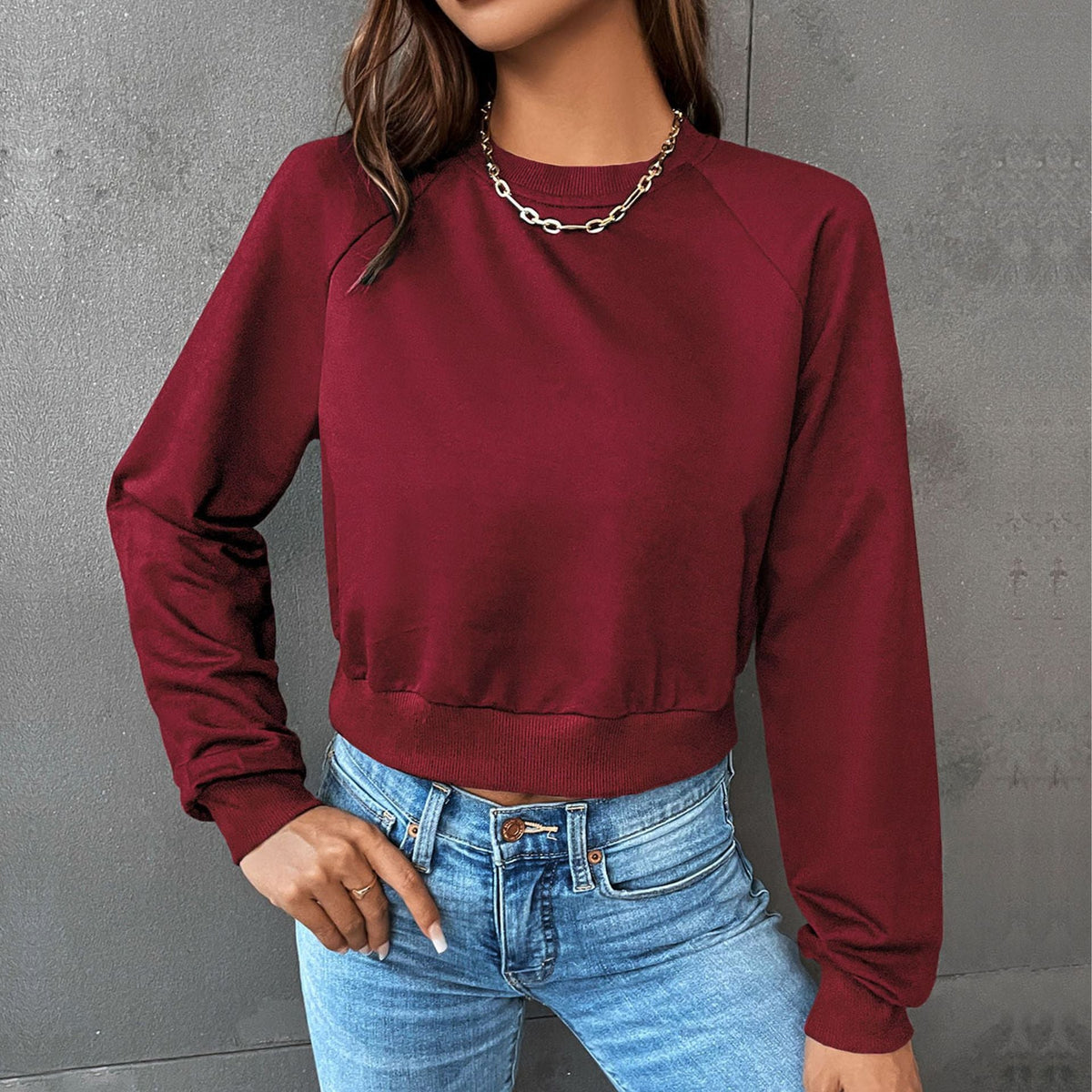 Cropped Raglan Sweatshirt with Crew Neck, Women's Long Sleeve Top