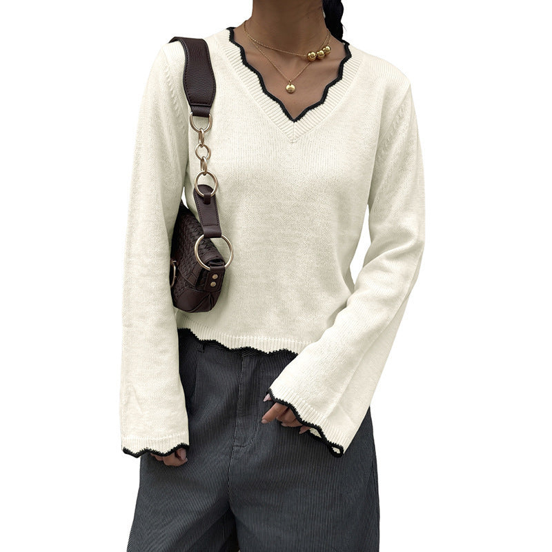 Scalloped V-Neck Sweater with Contrast Trim, Cropped Women's Jumper
