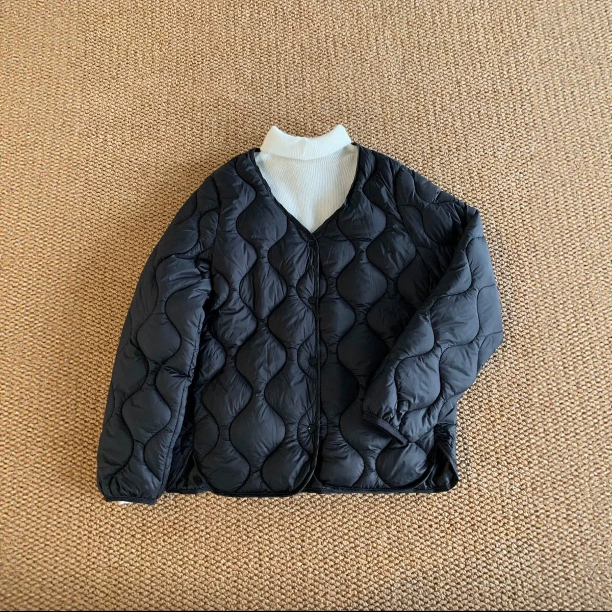 Women's Lightweight Quilted Jacket, Collarless V-Neck, Wave Quilt