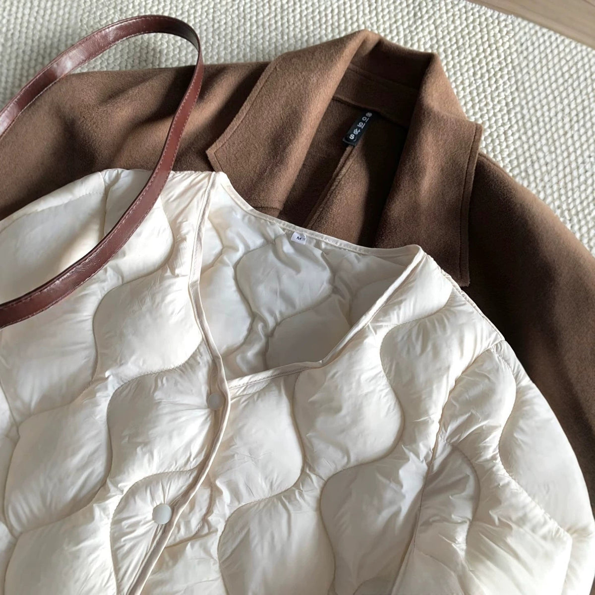 Women's Lightweight Quilted Jacket, Collarless V-Neck, Wave Quilt